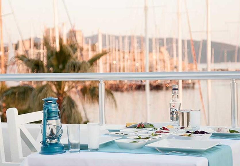 Akkan Hotel Marina Bodrum Buitenkant foto